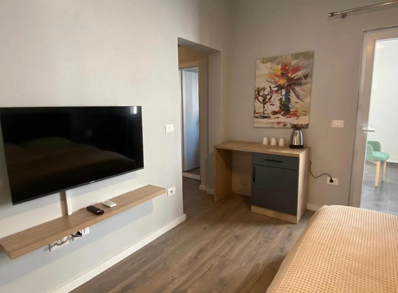 Aparthotel Avenue Apartment 05 Tirana