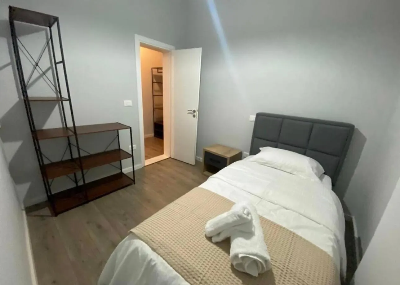 Avenue Apartment 05 Tirana 0*,  Albania
