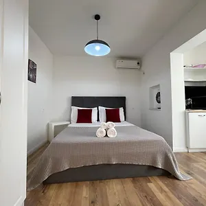 Aparthotel Central Studio Apartments, Tirana