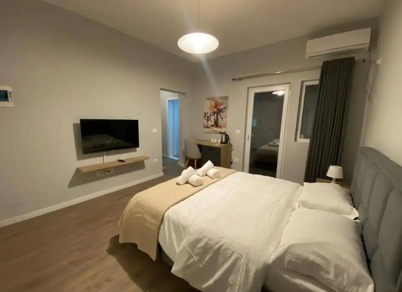 Avenue Apartment 05 Tirana Albania